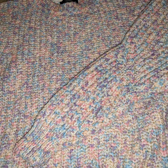 Forever 21 Top - Picture 2 of 3